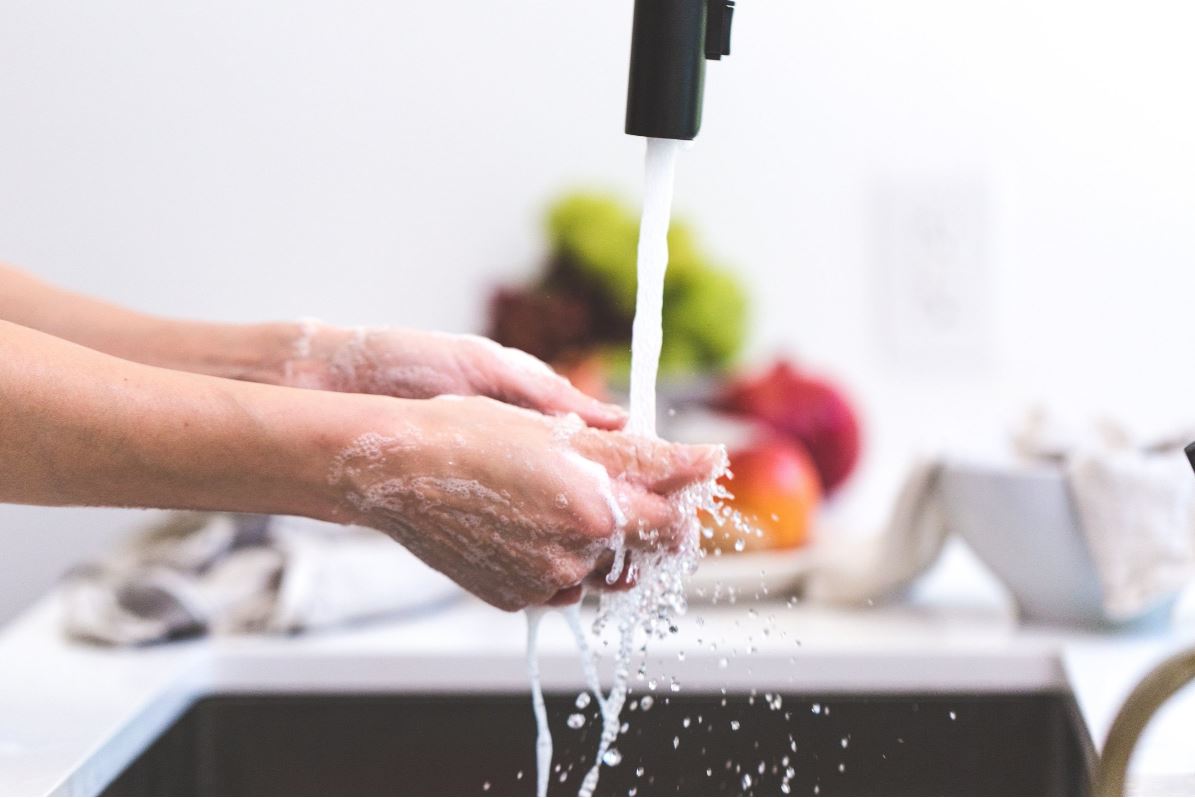 tap-water-vs-bottled-water-which-is-better