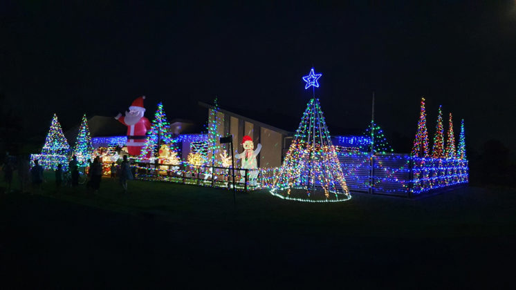 Thomas Healy Lights A Christmas Tradition – Bundaberg Now