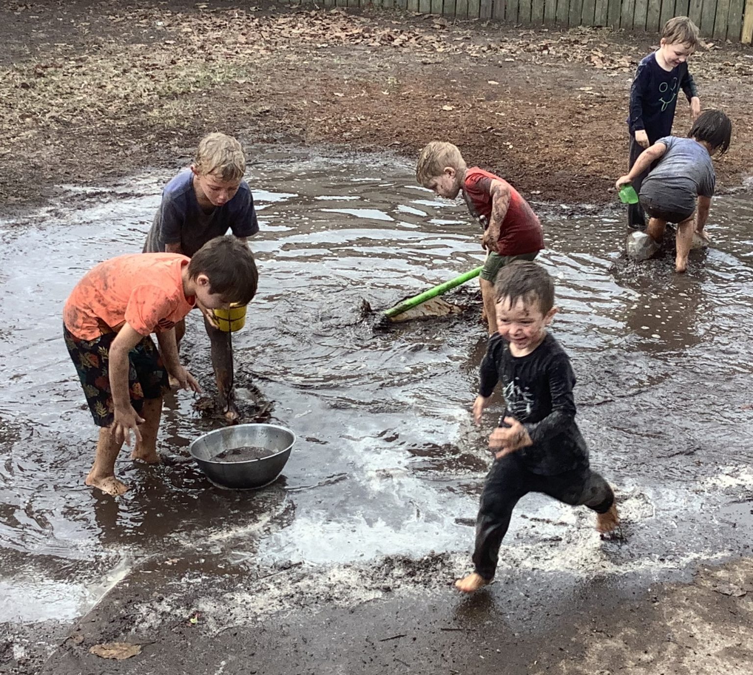 Kids have a muddy good time at Frogtastic – Bundaberg Now