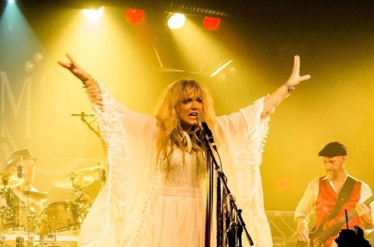 Dreams come true for local Fleetwood Mac fans – Bundaberg Now