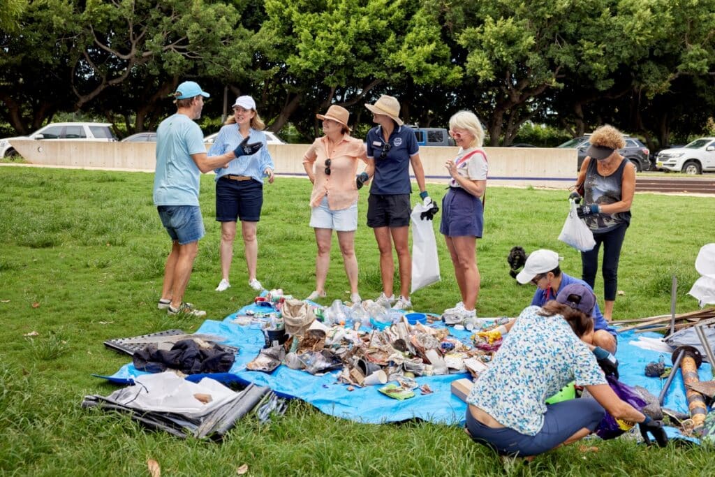 Clean Up Australia Day participants