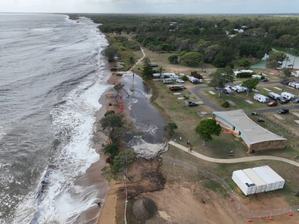 Moore Park Beach high tide 28 Feb 2025